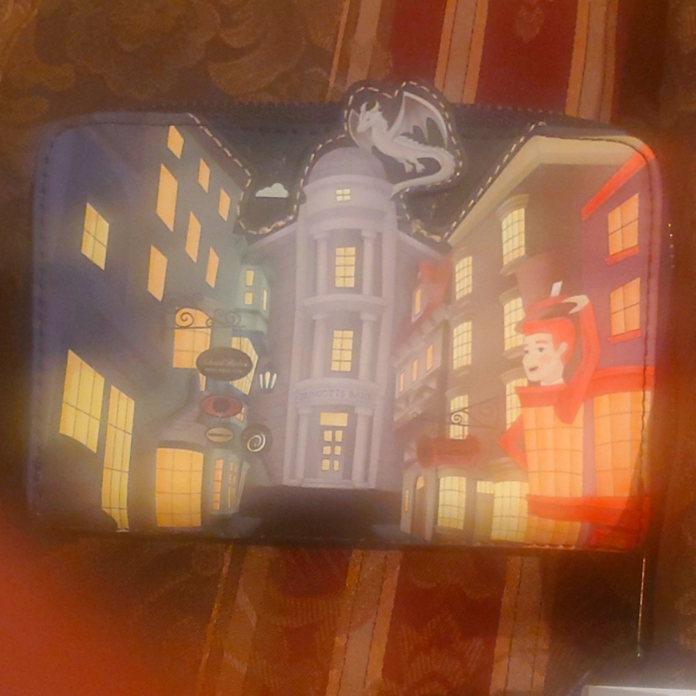 Loungefly Harry potter gorgeous wallet tagged diagon alley three d ♥️ new